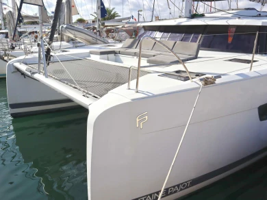 Catamaran for rent Néa Péramos at the best price