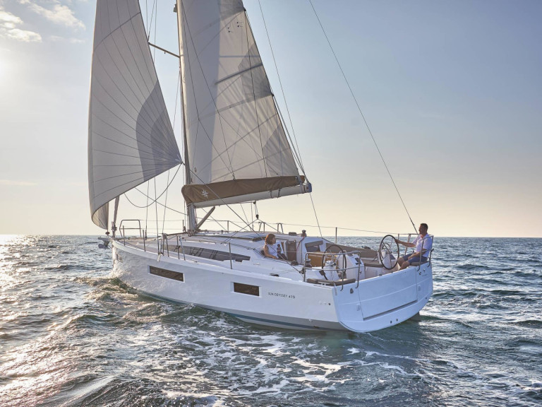 Location bateau Bormes-les-Mimosas pas cher Sun Odyssey 410