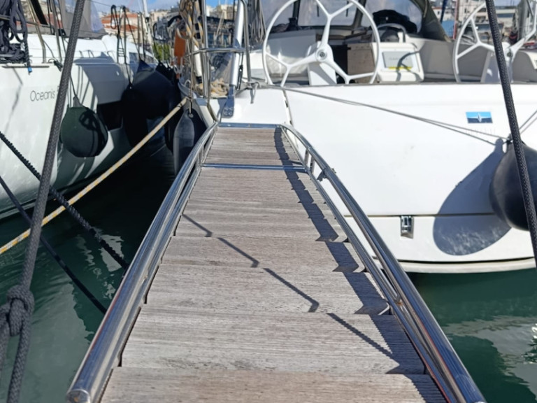 Location bateau Bavaria Bavaria 41 Cruiser à Álimos sur Samboat