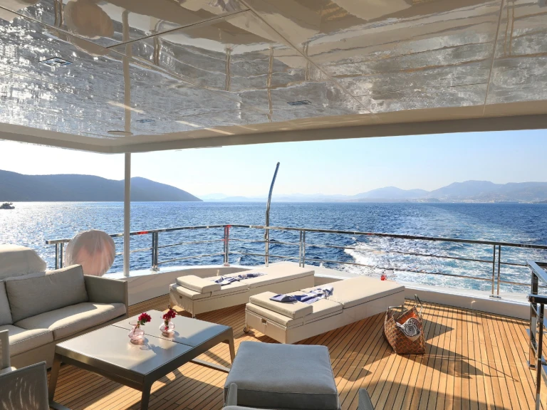 Location bateau  Aegean Explorer M26 à Olbia sur Samboat