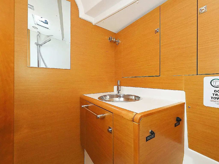 Louer Voilier avec ou sans skipper Jeanneau à Rhodes (Ville)