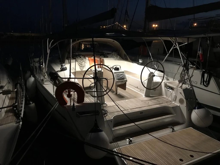 Location bateau Bavaria Bavaria Cruiser 51 (5 cab.) à Álimos sur Samboat