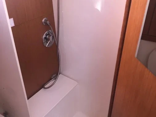 Voilier à louer à Néa Péramos au meilleur prix