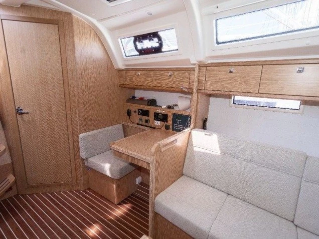 Location bateau Bavaria Cruiser 37 à Pula sur Samboat