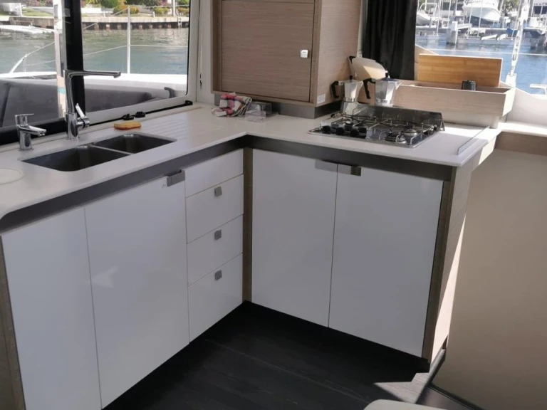 Location Catamaran Fountaine Pajot avec permis