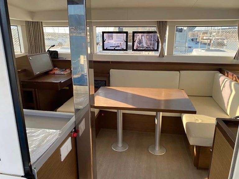 Location Catamaran à Bormes-les-Mimosas - Lagoon Lagoon 40