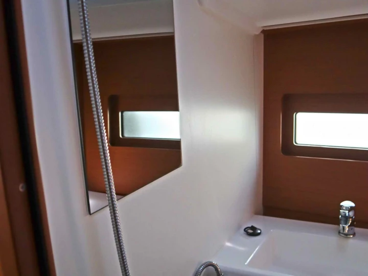 Louer Voilier avec ou sans skipper Jeanneau à Néa Péramos