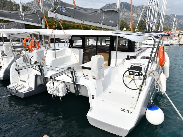 Louer Catamaran avec ou sans skipper Excess à Göcek