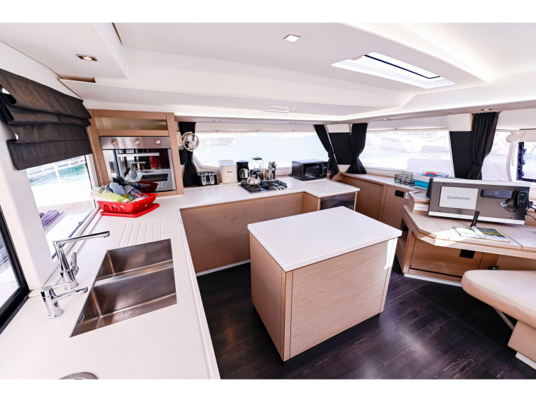 Location bateau Road Town pas cher Fountaine Pajot Saba 50 (Owner's Version)