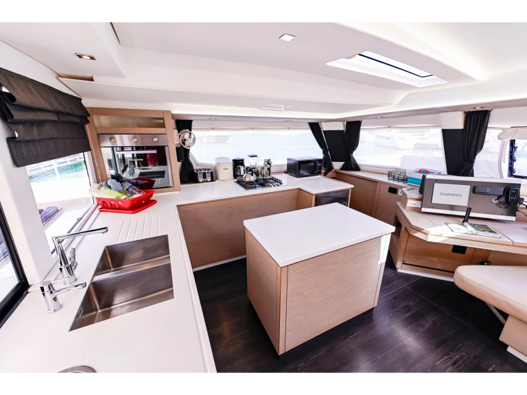 Location bateau Road Town pas cher Fountaine Pajot Saba 50 (Owner's Version)