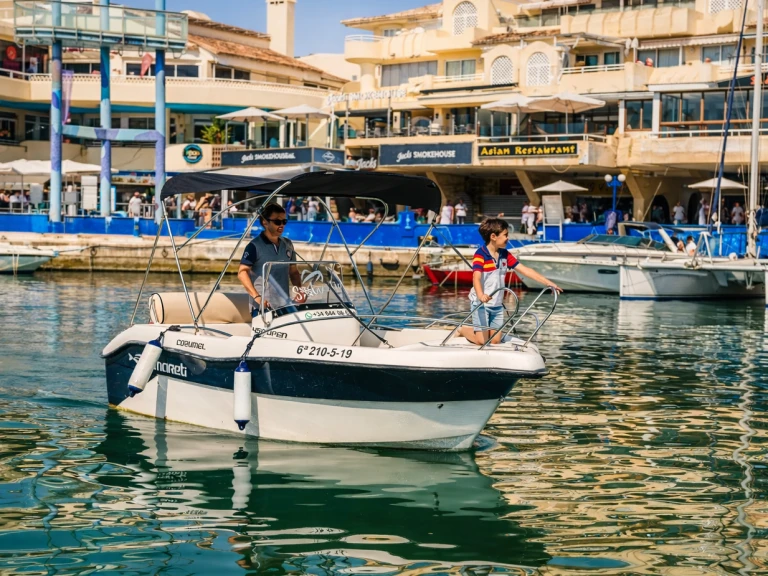 Location à Benalmádena - Mareti 450 open sur SamBoat