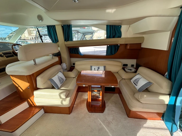 Location à Bonifacio - Jeanneau Prestige 42 sur SamBoat