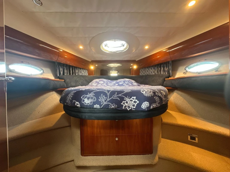 Location bateau Golfe-Juan pas cher Princess V50