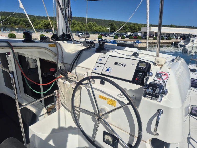 Catamaran à louer à Dubrovnik au meilleur prix