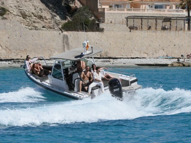 Axopar 28 T-Top in Santa Ponsa on SamBoat