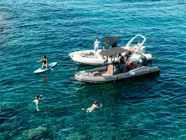 Louer Semi-rigide avec ou sans skipper LC Marine à Marseille