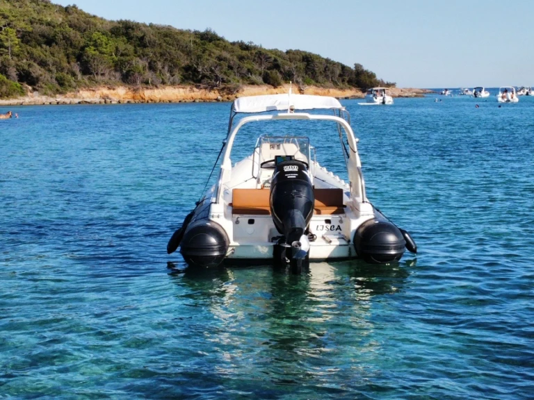 Louez un Sacs Sacs S 680 à Bonifacio