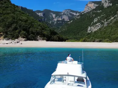 Bertram Bertram 25 a louer à Orosei