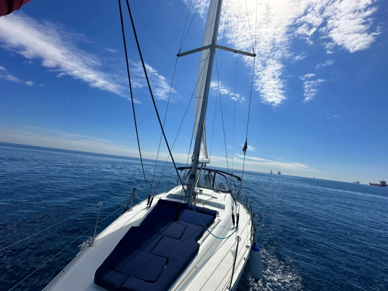 Location bateau Barcelone pas cher Oceanis 393 Clipper