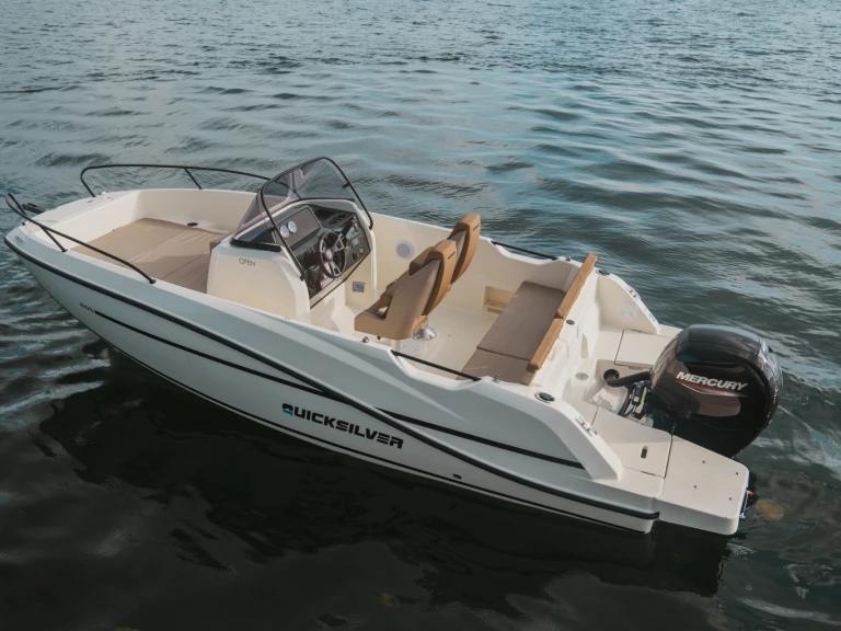 Louer Bateau à moteur avec ou sans skipper Quicksilver à Calp / Calpe
