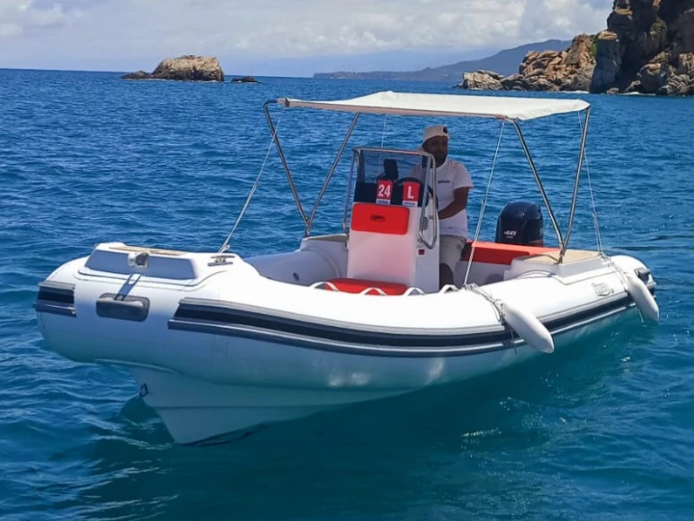 Noah NOAH a louer à Cefalù