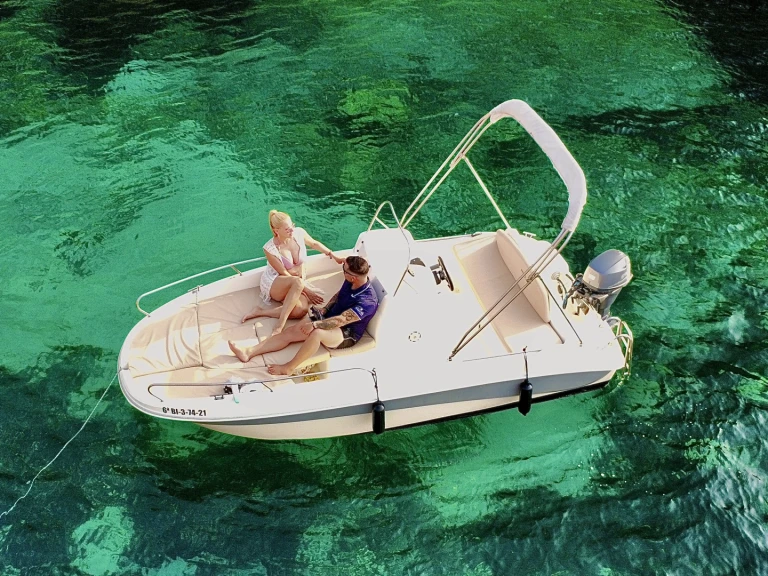 Location à Sant Antoni de Portmany - Nuva Nuva M6 Open sur SamBoat