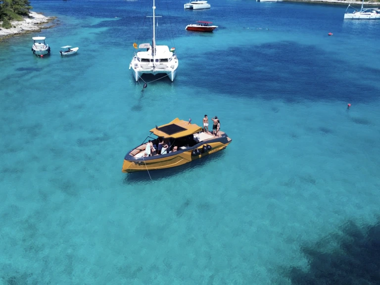Location Bateau à moteur Alesta Marine avec permis