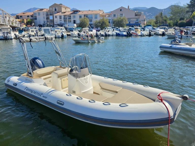 Location bateau Selva Selva D600 S Line à Les Issambres sur Samboat