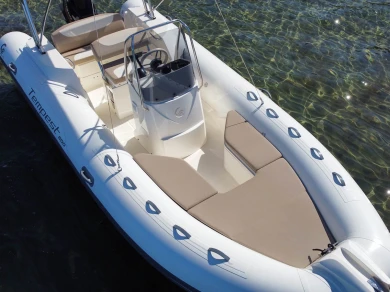 RIB rental in Les Issambres - Selva Selva D600 S Line