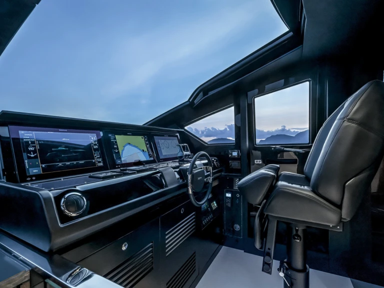 Location à Dubai Marina - Riva Riva 82 Diva sur SamBoat