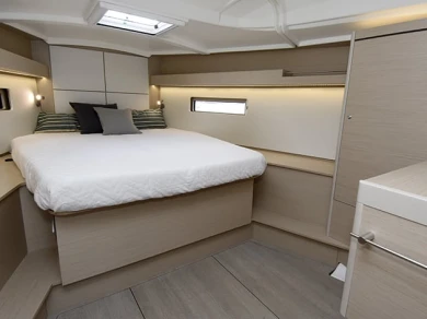 Sailboat hire in Pointe-à-Pitre - Bénéteau Oceanis 40.1