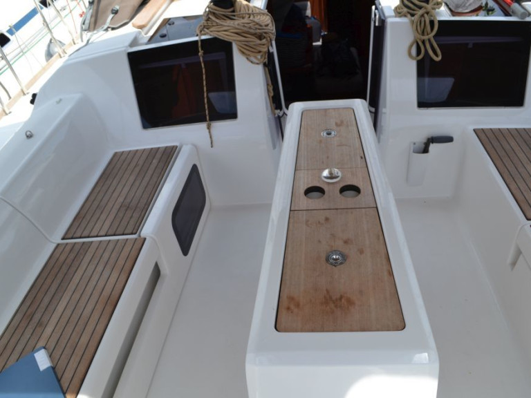 Location à Olbia - Dufour Dufour 460 Grand Large sur SamBoat