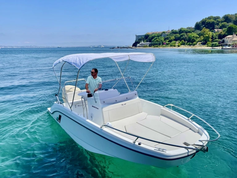 Bénéteau Flyer 6 a louer à Cambrils