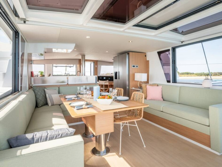 Catamaran à louer à Île Raiatea au meilleur prix