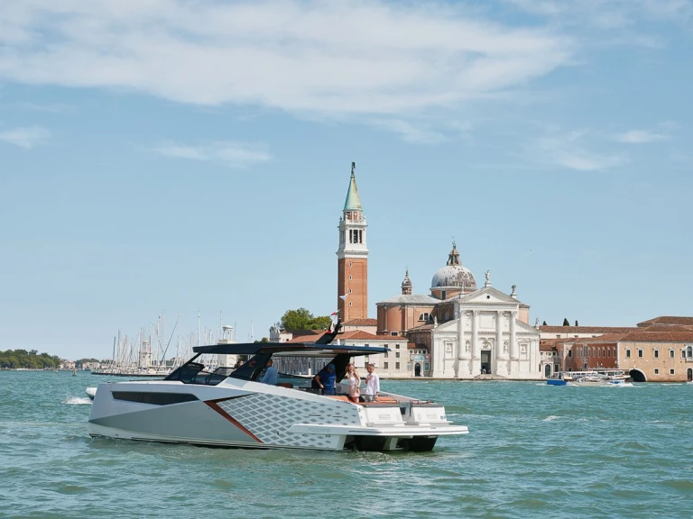 Location bateau Casale sul Sile pas cher Dracan 42