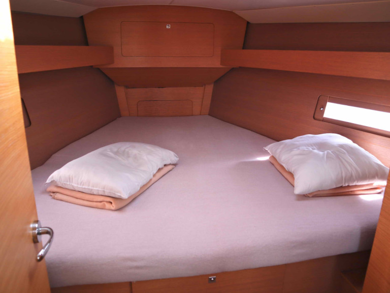 Location bateau Dufour Dufour 382 Grand Large à Álimos sur Samboat