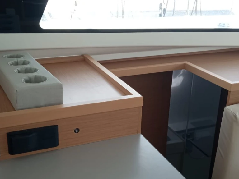 Location à Lefkáda - Excess Excess 11 (6 cab.) sur SamBoat