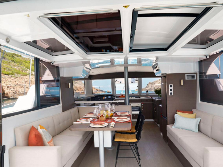 Catamaran à louer à Bormes-les-Mimosas au meilleur prix