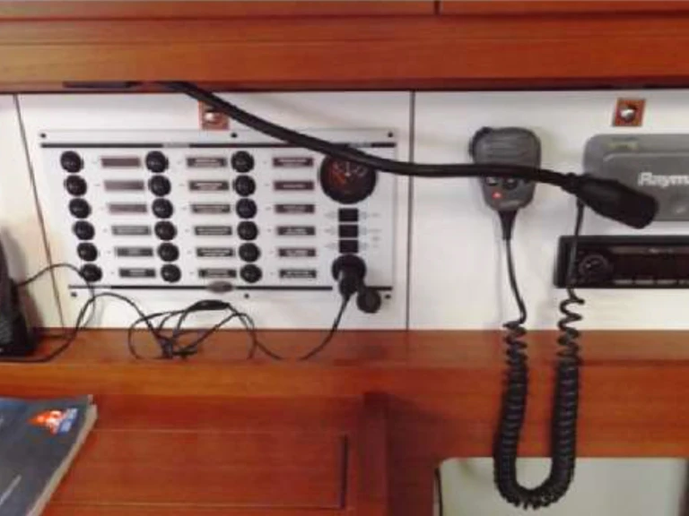 Location bateau Dufour Dufour 450 GL (4 cab.) à Kalkara sur Samboat