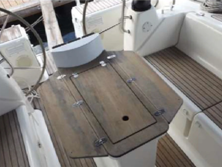 Louez un Bavaria Bavaria 50 Cruiser (5 cab.) à Kalkara