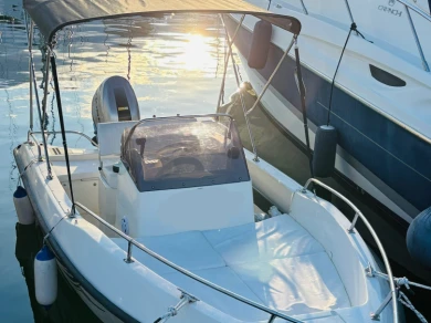 Motorboat hire in Sanremo - Molinari Molinari ontario
