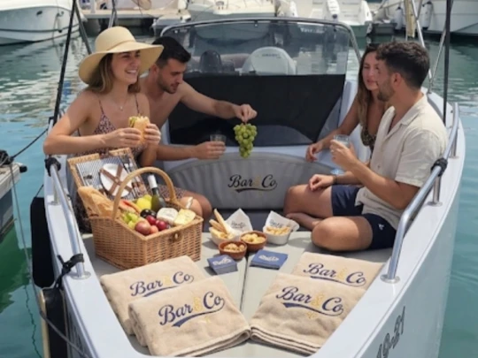 Bateau à moteur à louer à Alicante au meilleur prix