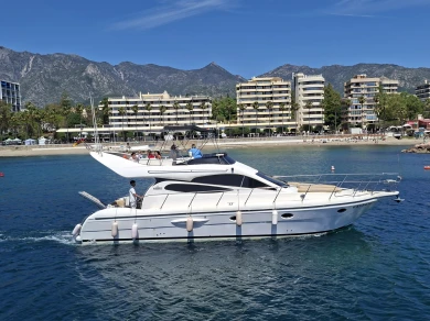 Location bateau Doqueve Majestic 46 Fly à Marbella sur Samboat