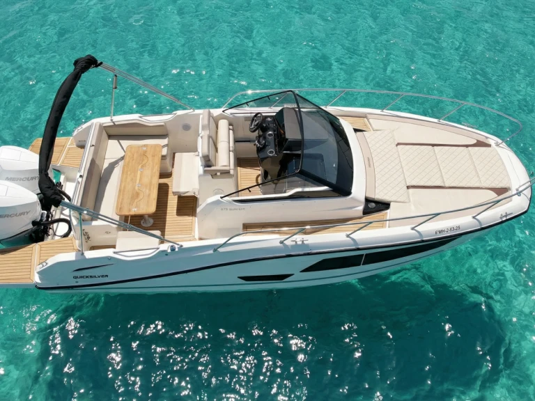 Location Bateau à moteur Quicksilver avec permis