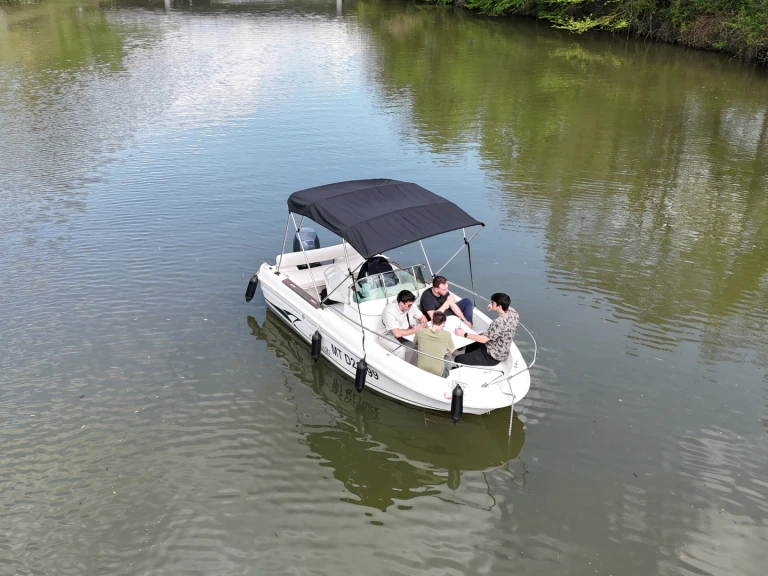 Jeanneau Cap Camarat 515 a louer à Metz