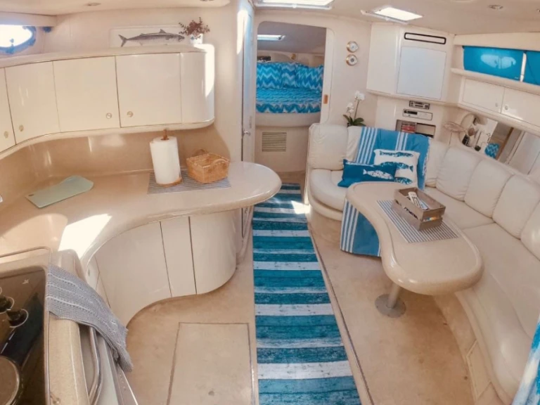 Location bateau Sea Ray Sea Ray 370 Sundancer à Marbella sur Samboat