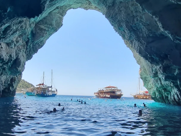 Semi-rigide à louer à Trogir au meilleur prix