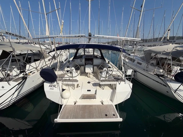 Location bateau Bavaria Bavaria C 38 à Sukošan sur Samboat