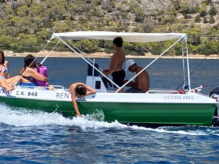 Louer Bateau à moteur avec ou sans skipper Assos Marine à Kórinthos