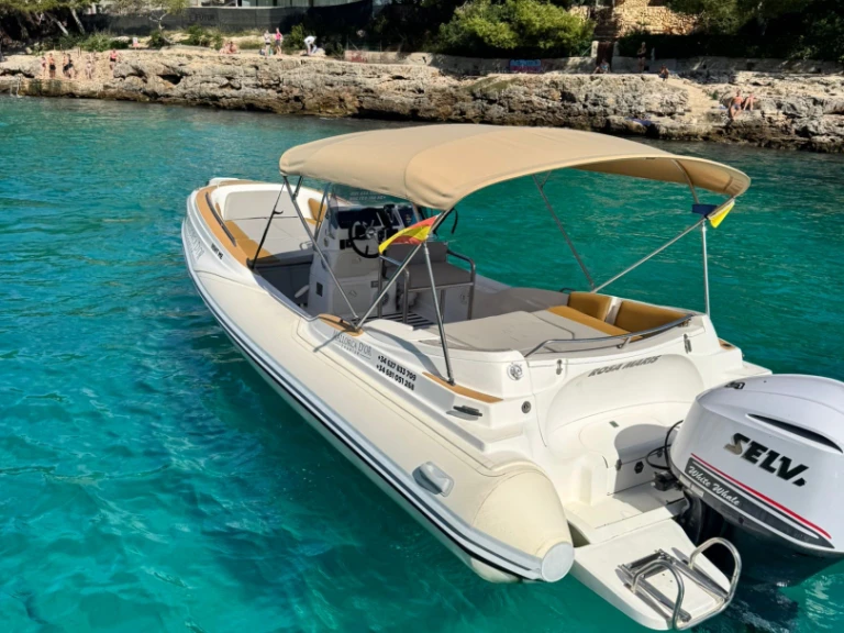 Zar Zar 75 a louer à Cala d'Or